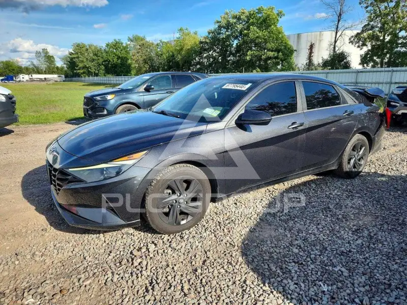 2021 Hyundai Elantra photo