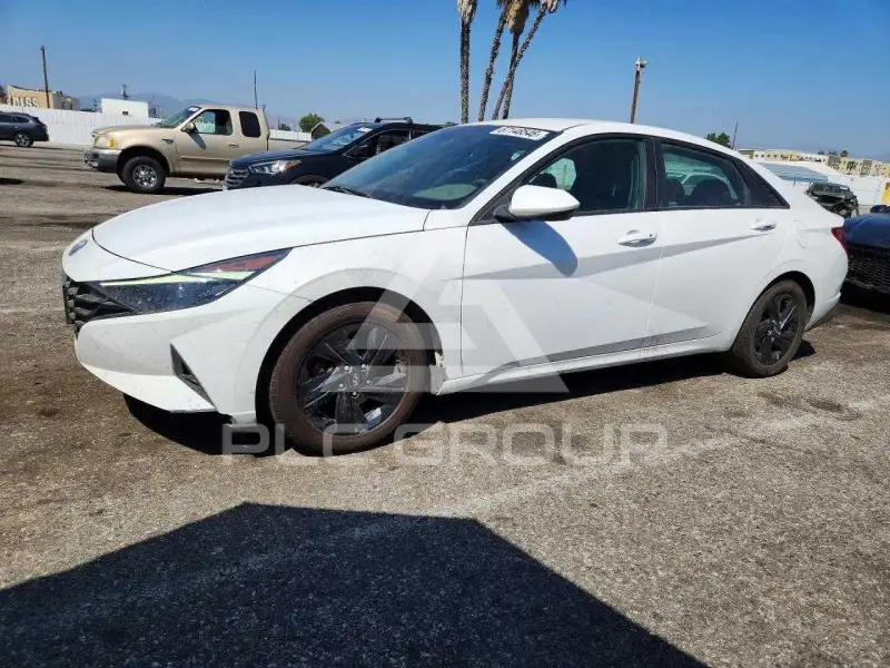 2021 Hyundai Elantra фото
