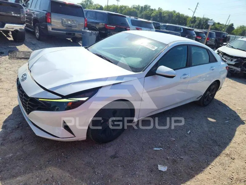2021 Hyundai Elantra фото