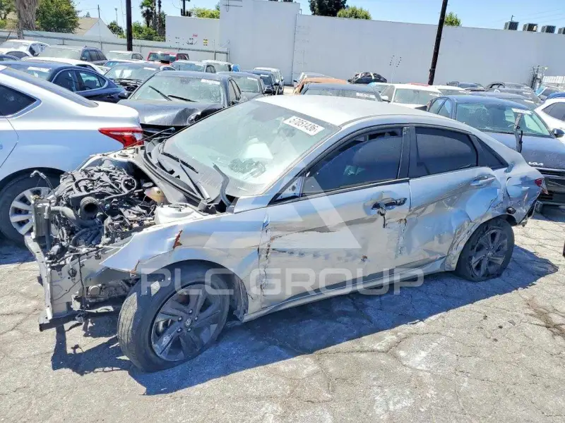 2021 Hyundai Elantra фото