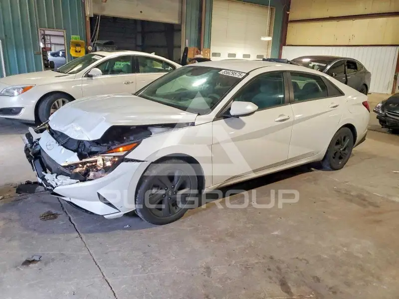 2021 Hyundai Elantra фото