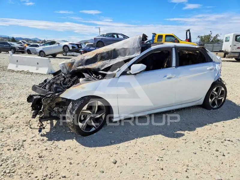 2021 Hyundai Elantra фото