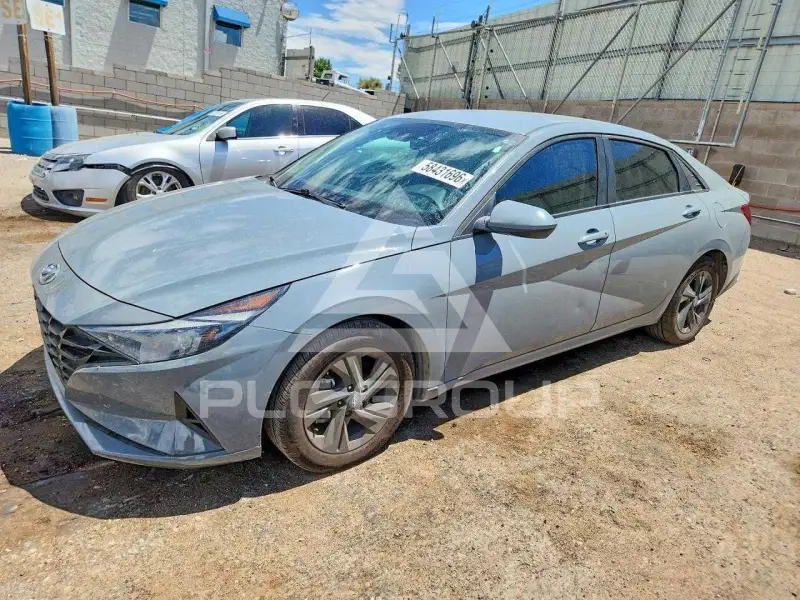 2021 Hyundai Elantra photo