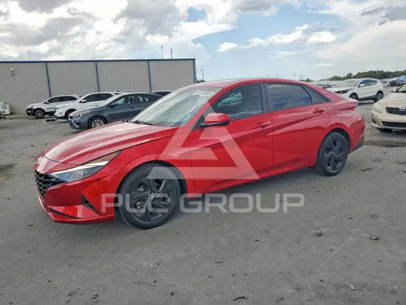 2021 Hyundai Elantra photo