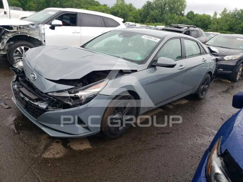 2021 Hyundai Elantra photo