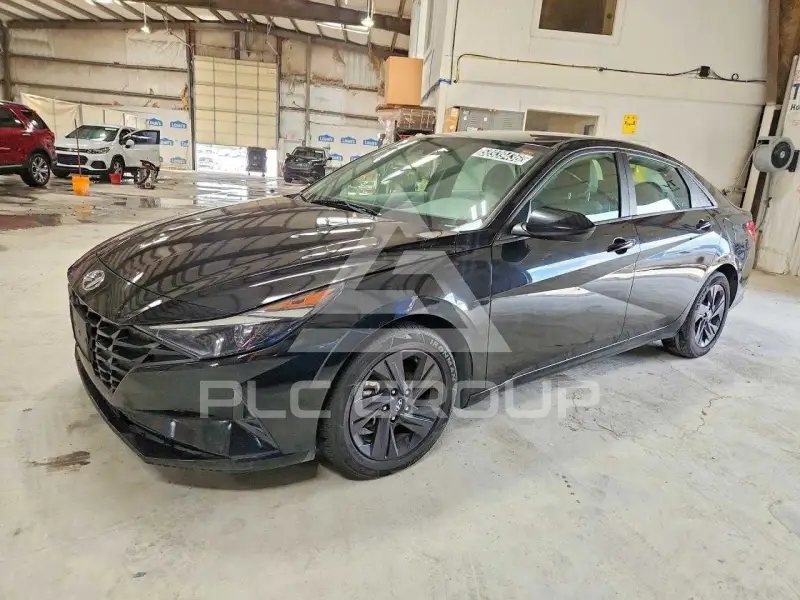 2021 Hyundai Elantra фото