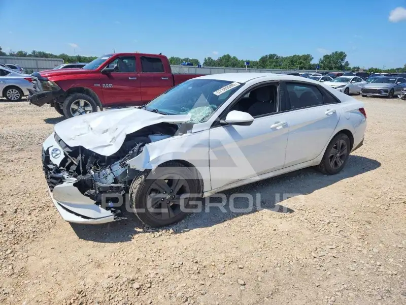 2021 Hyundai Elantra фото