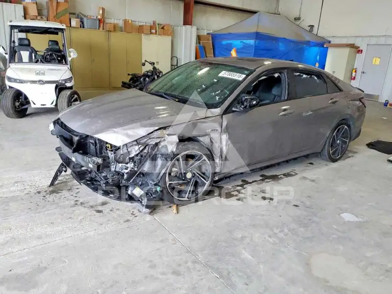2021 Hyundai Elantra photo
