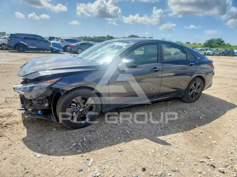 2021 Hyundai Elantra photo