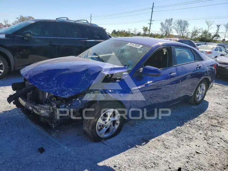 2021 Hyundai Elantra фото