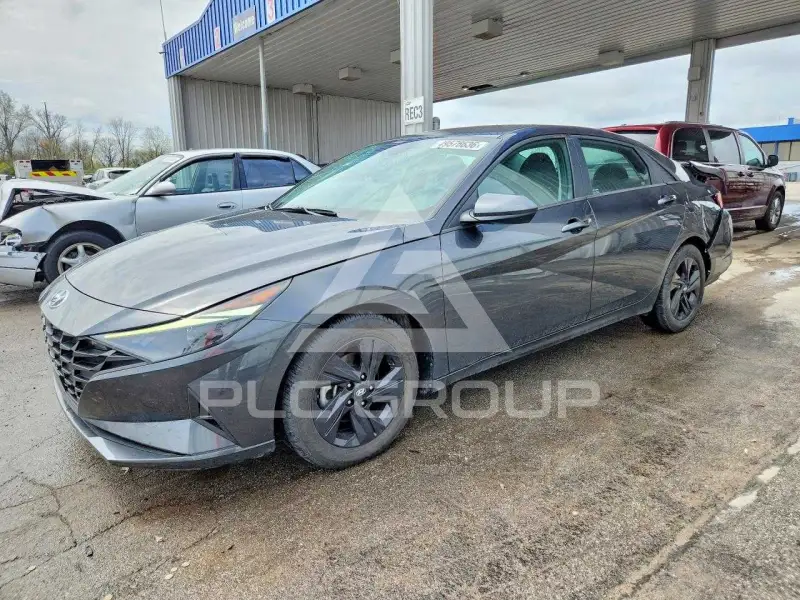 2021 Hyundai Elantra photo