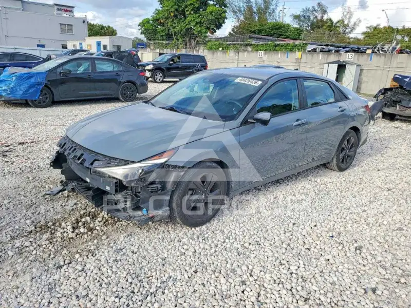 2021 Hyundai Elantra фото