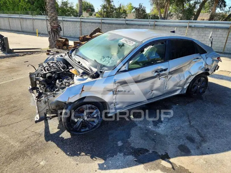 2021 Hyundai Elantra фото