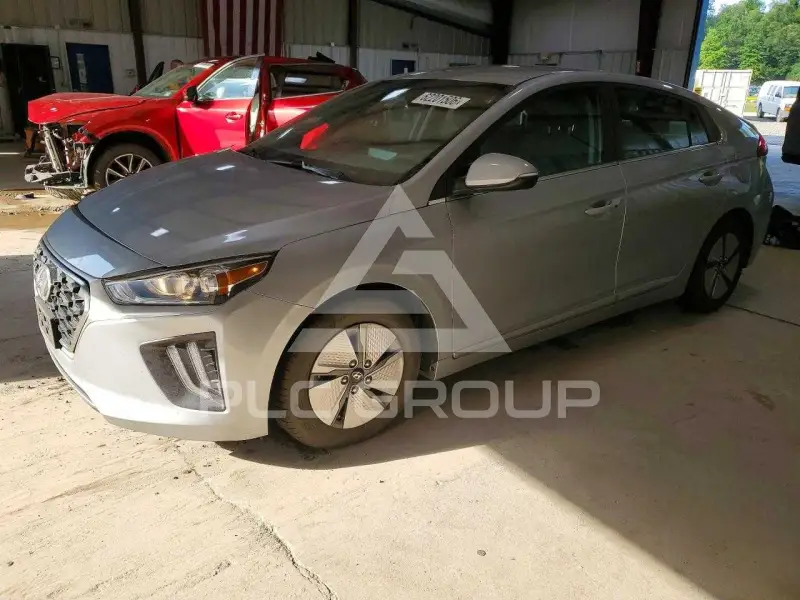 2021 Hyundai Ioniq photo