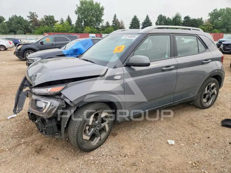 2021 Hyundai Venue photo