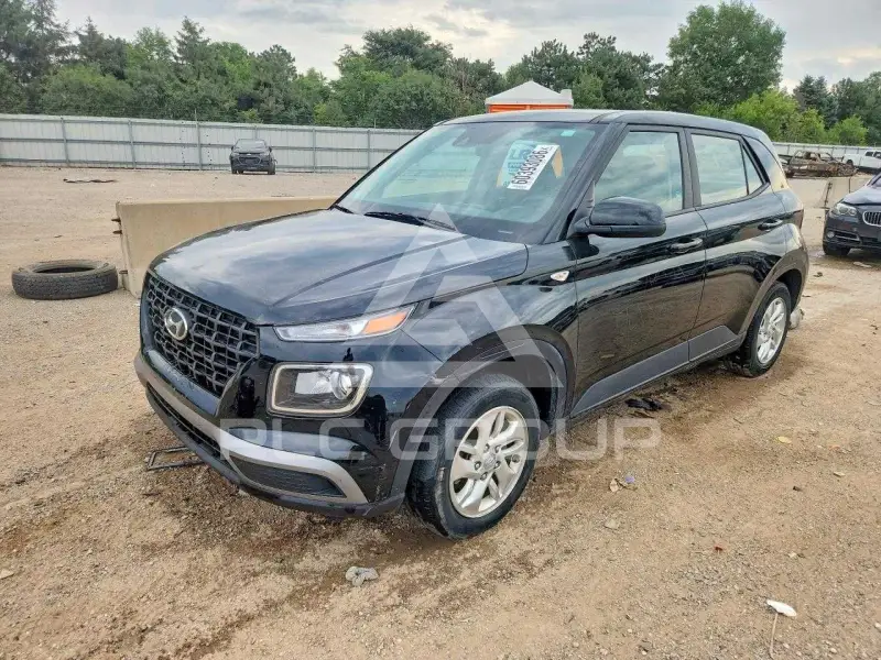 2021 Hyundai Venue photo