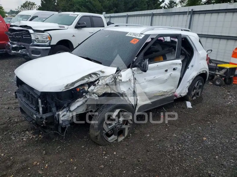2021 Hyundai Venue photo