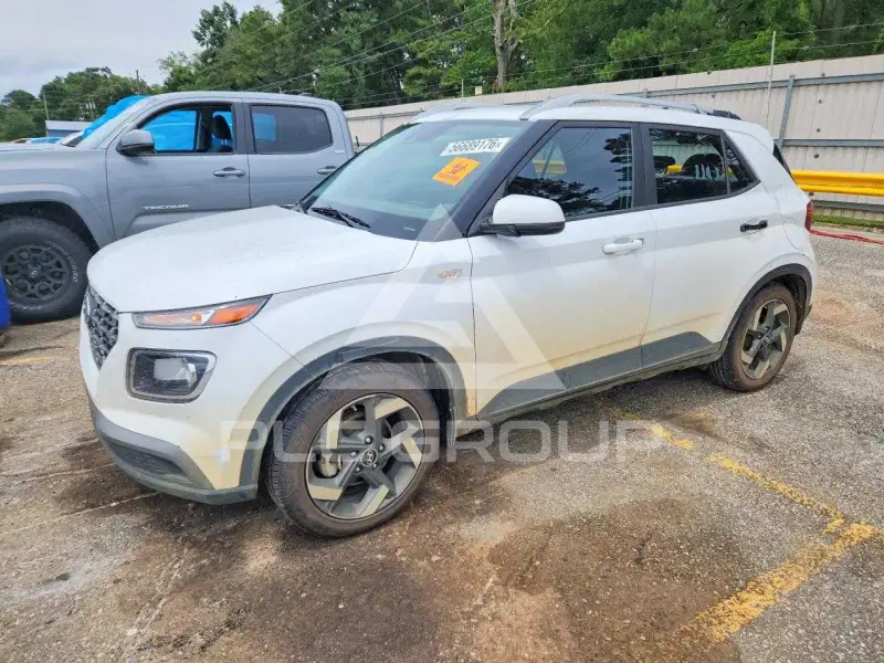 2021 Hyundai Venue photo