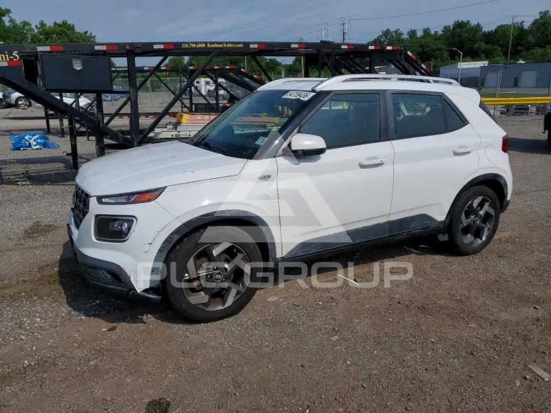 2021 Hyundai Venue photo