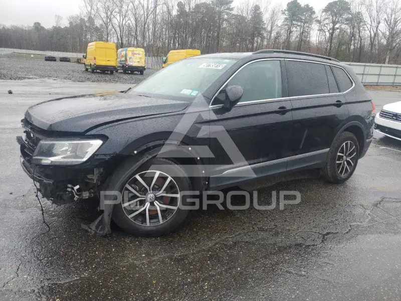 2021 Volkswagen Tiguan фото