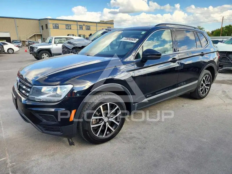 2021 Volkswagen Tiguan photo