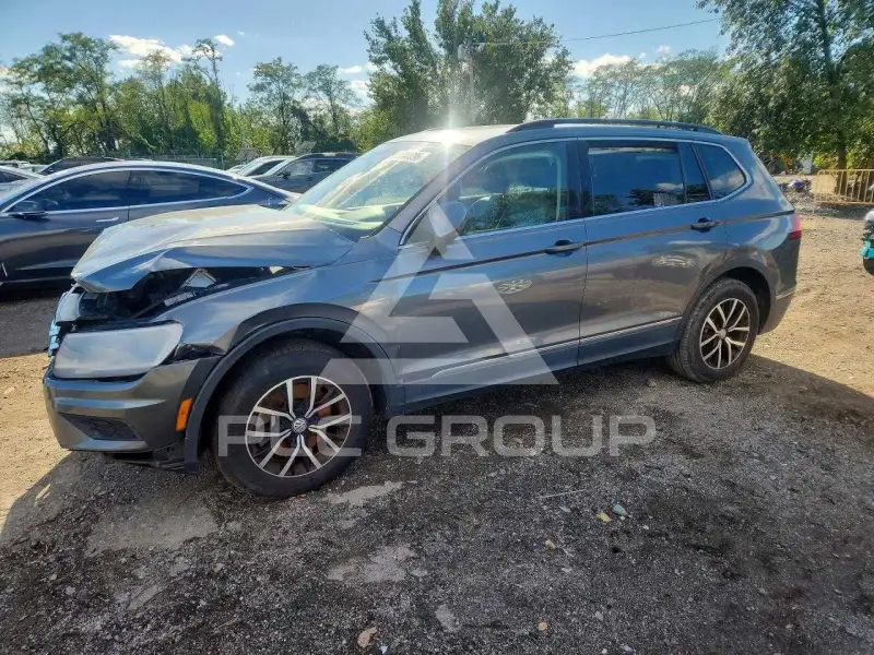2021 Volkswagen Tiguan photo