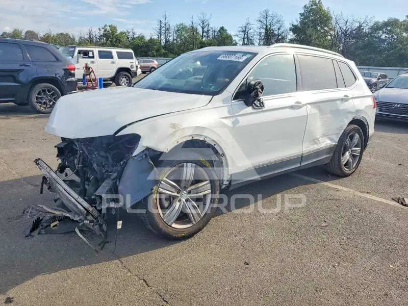 2021 Volkswagen Tiguan photo