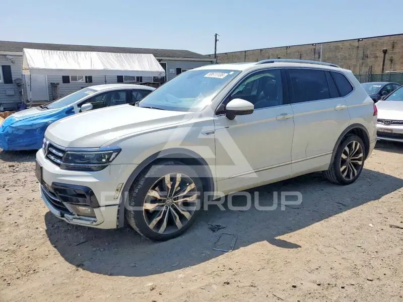 2021 Volkswagen Tiguan photo
