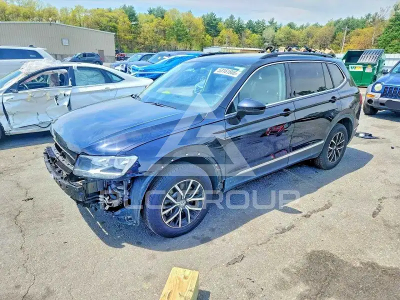 2021 Volkswagen Tiguan photo
