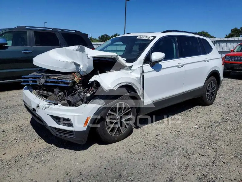 2021 Volkswagen Tiguan photo
