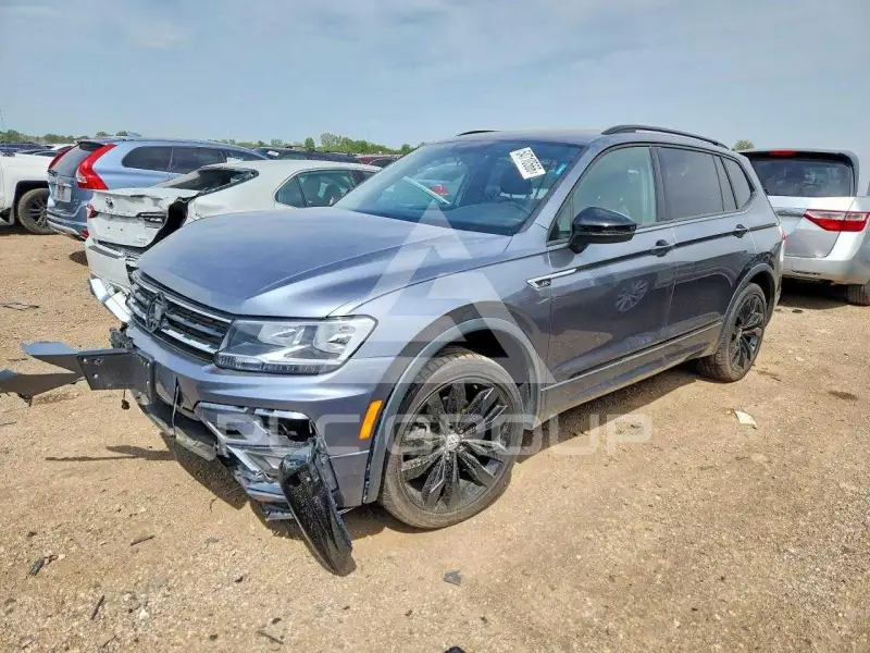 2021 Volkswagen Tiguan photo