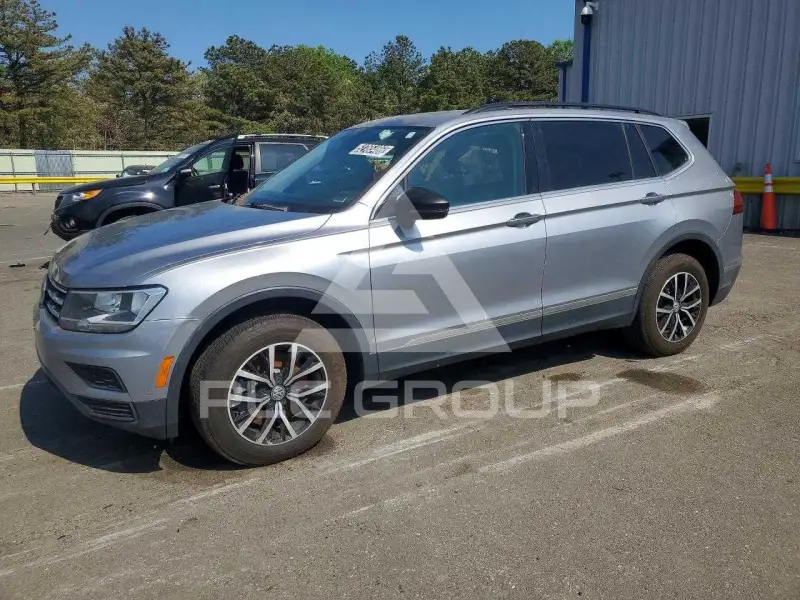 2021 Volkswagen Tiguan фото