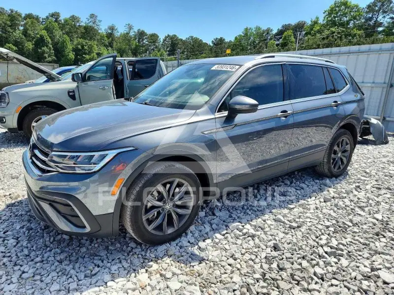 2021 Volkswagen Tiguan photo