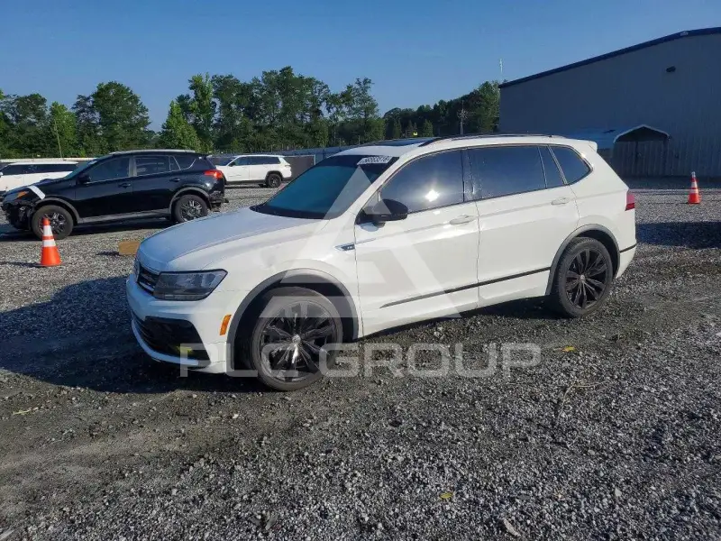 2021 Volkswagen Tiguan photo
