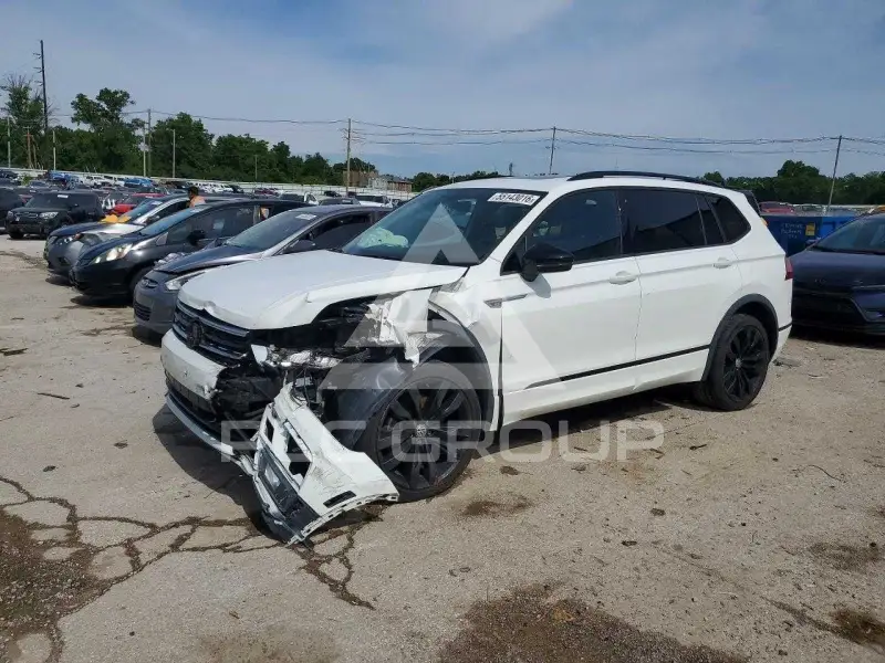 2021 Volkswagen Tiguan фото