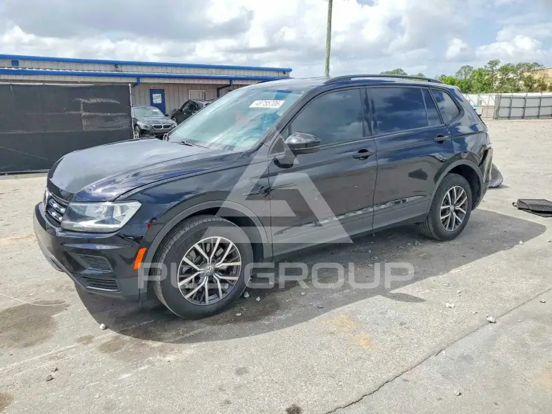 2021 Volkswagen Tiguan фото