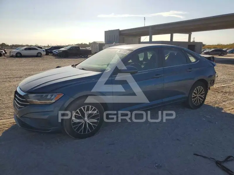 2021 Volkswagen Jetta photo