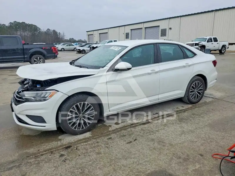 2021 Volkswagen Jetta photo