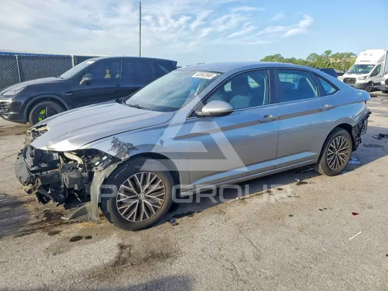 2021 Volkswagen Jetta фото