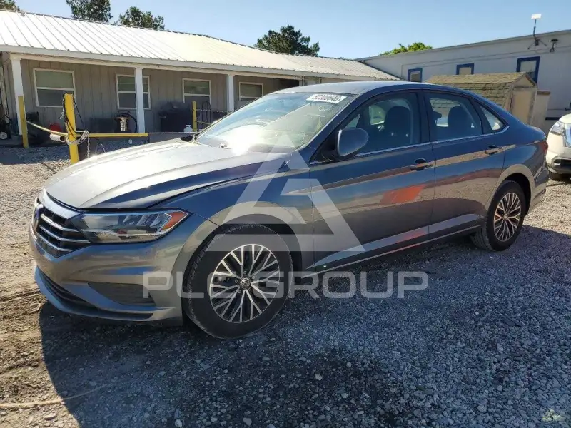 2021 Volkswagen Jetta фото