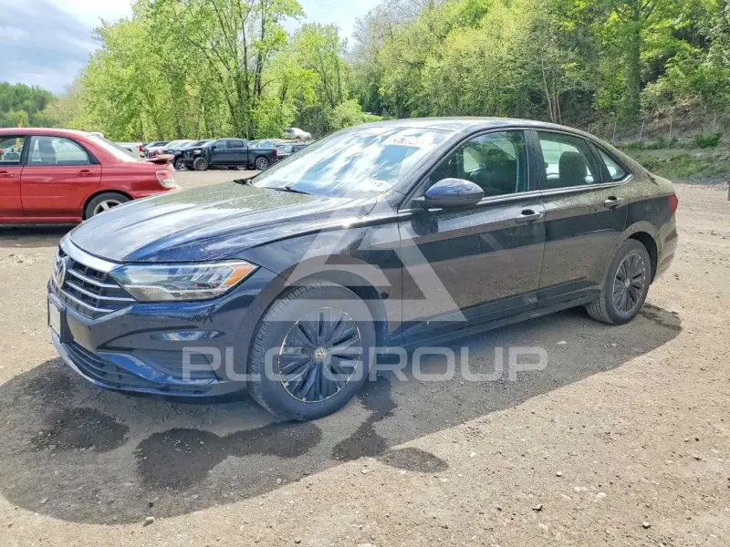 2021 Volkswagen Jetta фото