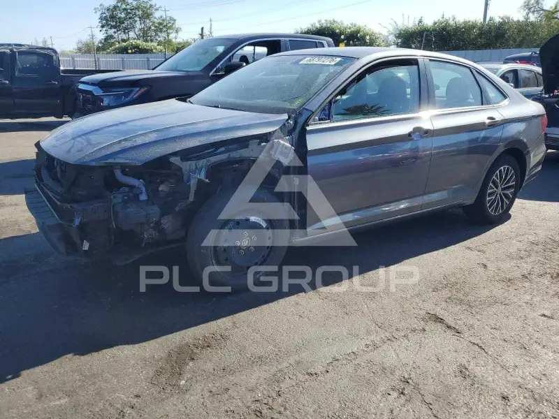2021 Volkswagen Jetta фото