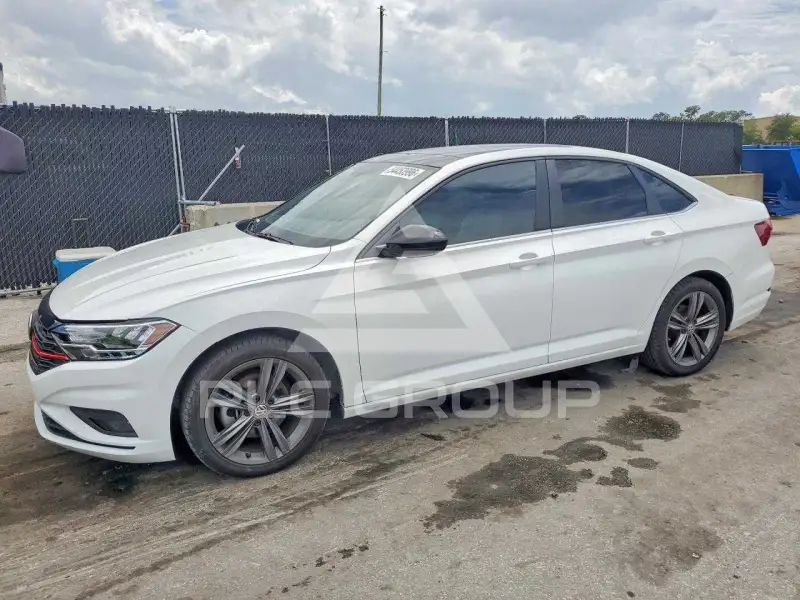 2021 Volkswagen Jetta фото