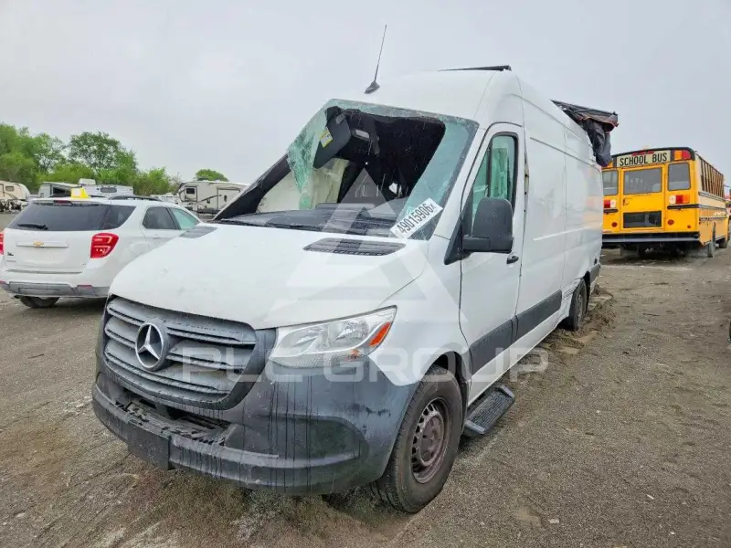 2021 Mercedes Benz Sprinter photo