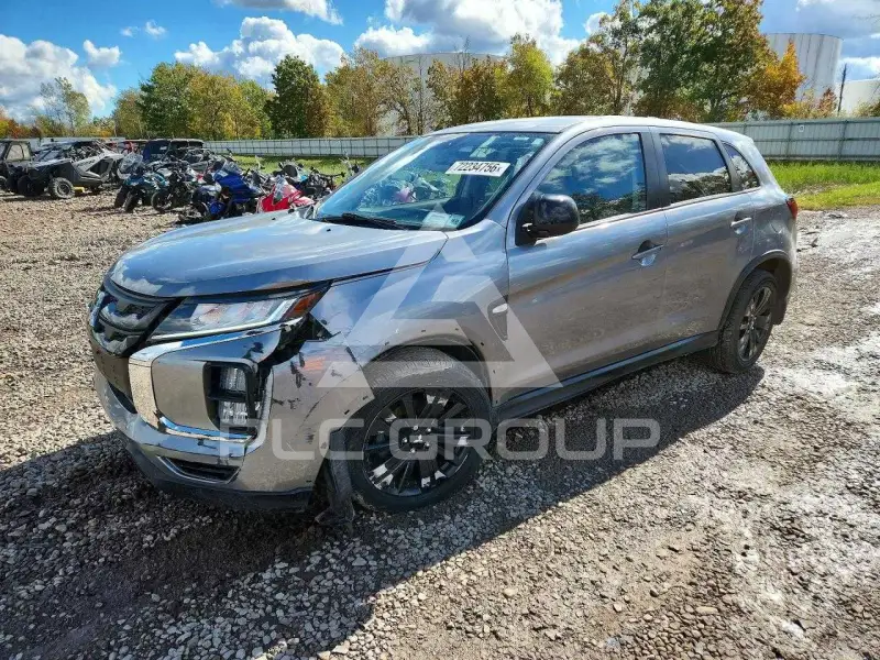 2022 Mitsubishi OUTLANDER photo