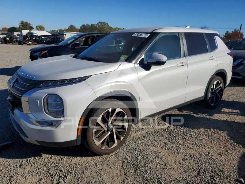 2022 Mitsubishi OUTLANDER фото