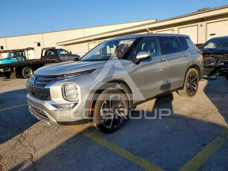 2022 Mitsubishi OUTLANDER фото