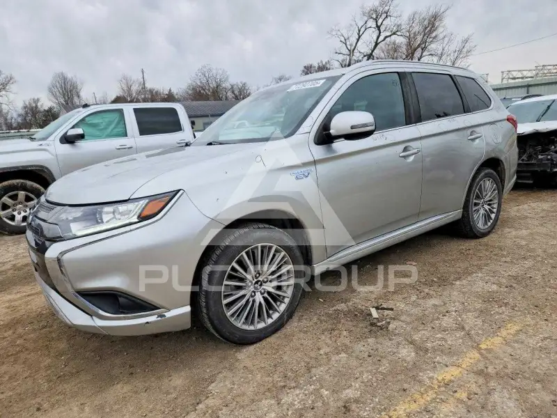 2022 Mitsubishi OUTLANDER фото