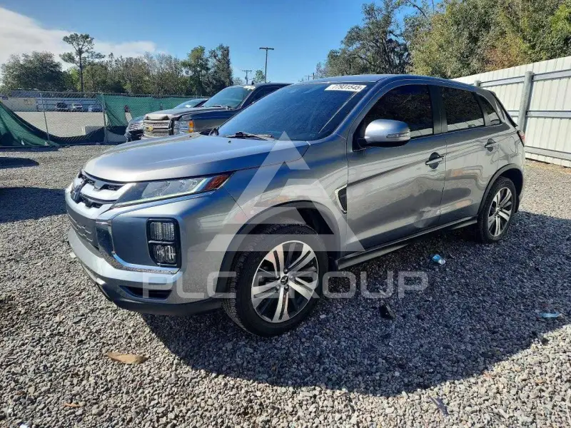 2022 Mitsubishi OUTLANDER photo