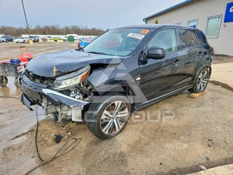 2022 Mitsubishi OUTLANDER фото